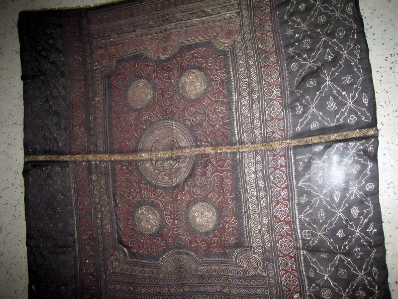 Bandhani odhani