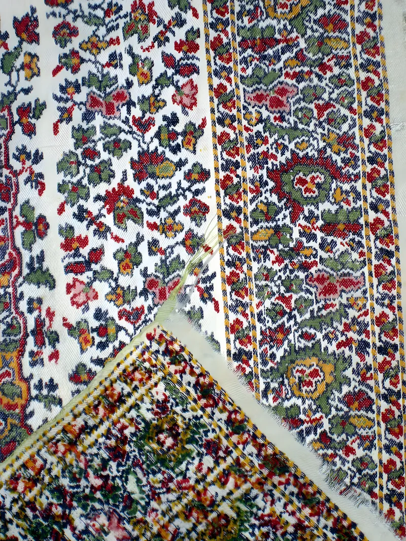 Embroidered Kashmir shawl