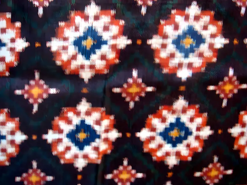 Patola star-lattice, detail
