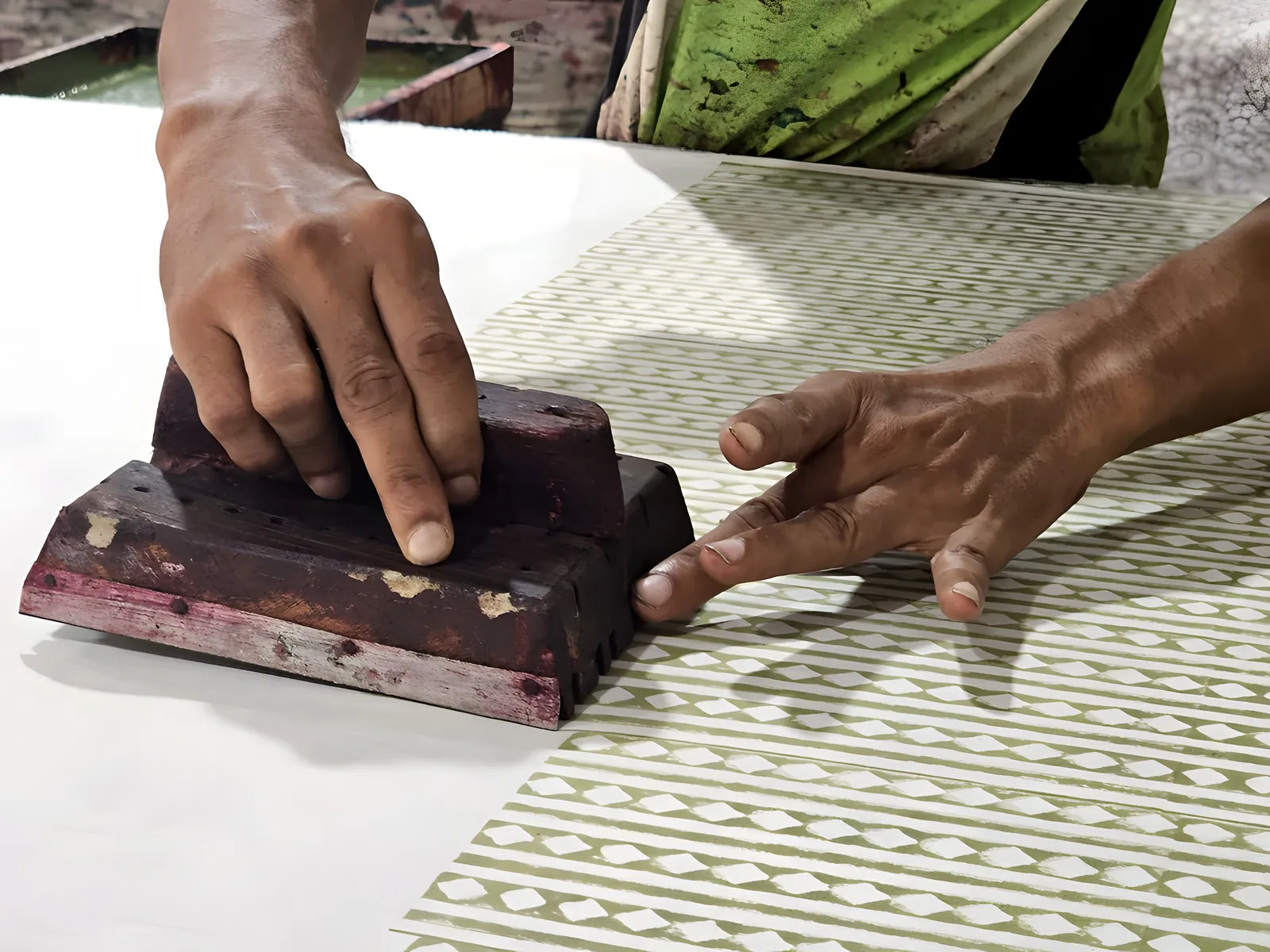 Registering a block on a striped ground