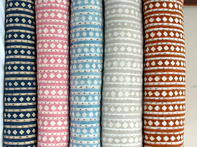 Bandhani silk quilt